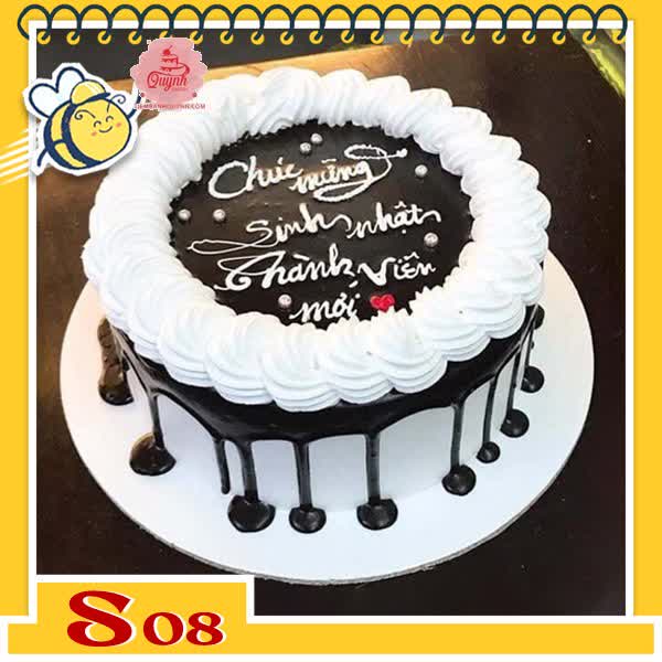 Bánh kem socola S08 viền kem trắng nổi bật trên nền socola chảy đẹp 100 điểm