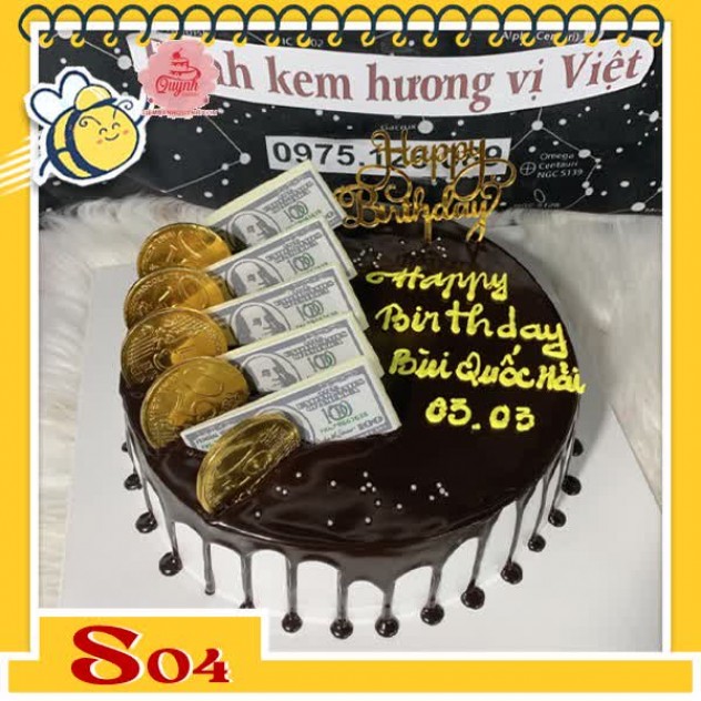 giới thiệu tổng quan Bánh kem socola S04 phủ trên nền bánh trắng cắm nhiều tiền vàng đô la sang trọng tinh tế