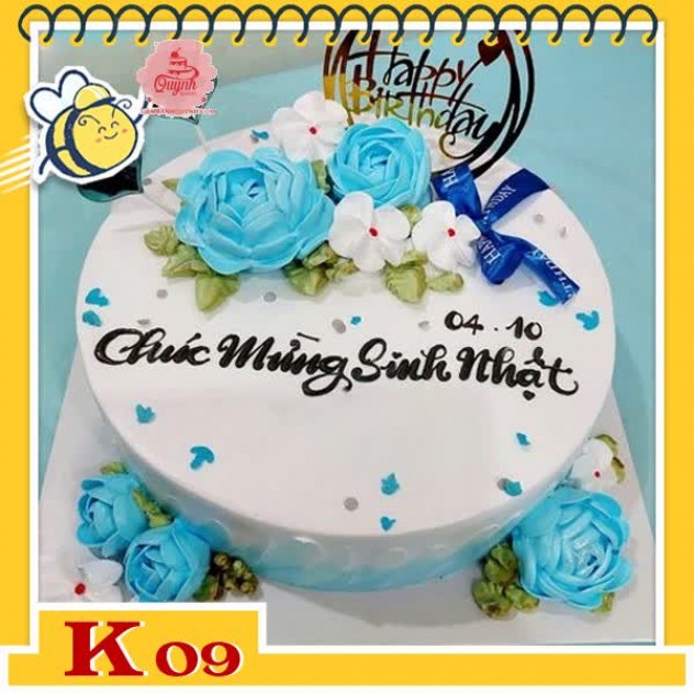 giới thiệu tổng quan Bánh kem tặng khách hàng K09 nhiều đóa hoa màu xanh ngọc và trắng đẹp được yêu thích vì quá sang