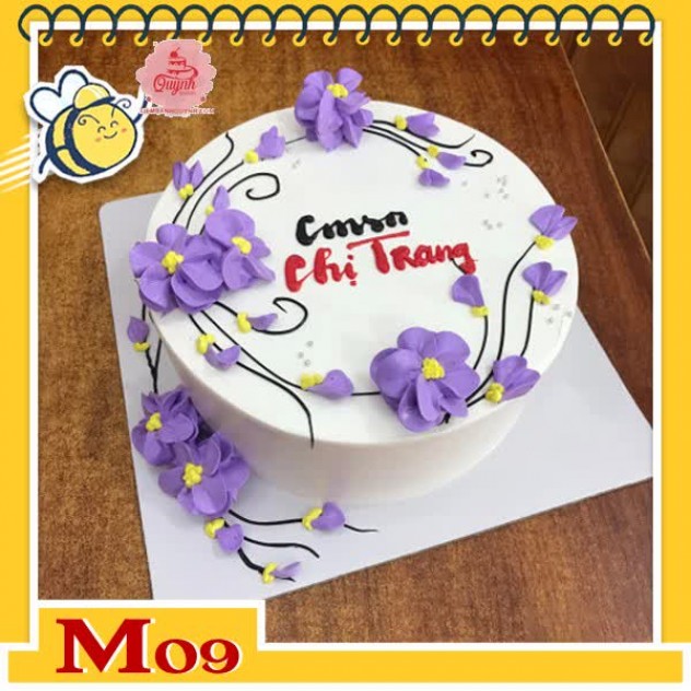 giới thiệu tổng quan Bánh kem tặng mẹ M09 màu tím mẹ yêu những bông hoa bay lượn sống động trên nền màu trắng
