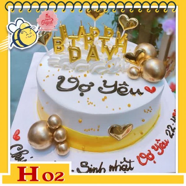 giới thiệu tổng quan Bánh kem tặng người yêu H02 màu vàng trắng cắm phụ kiện nến và bi sang trọng
