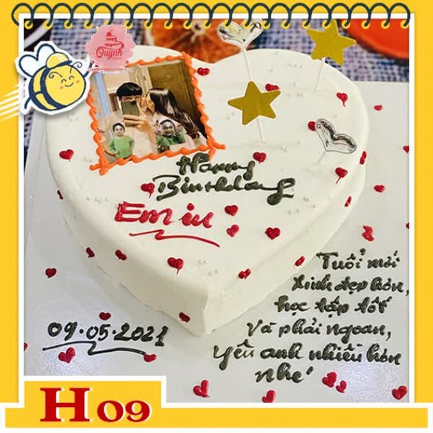 giới thiệu tổng quan Bánh kem tặng người yêu H09 trái tim trắng chấm tim đỏ nhỏ xinh in ảnh trang trí cực ngọt ngào