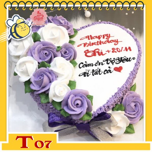 giới thiệu tổng quan Bánh kem trái tim T07 phong cách trắng tim bắt hoa nửa bên ấn tượng